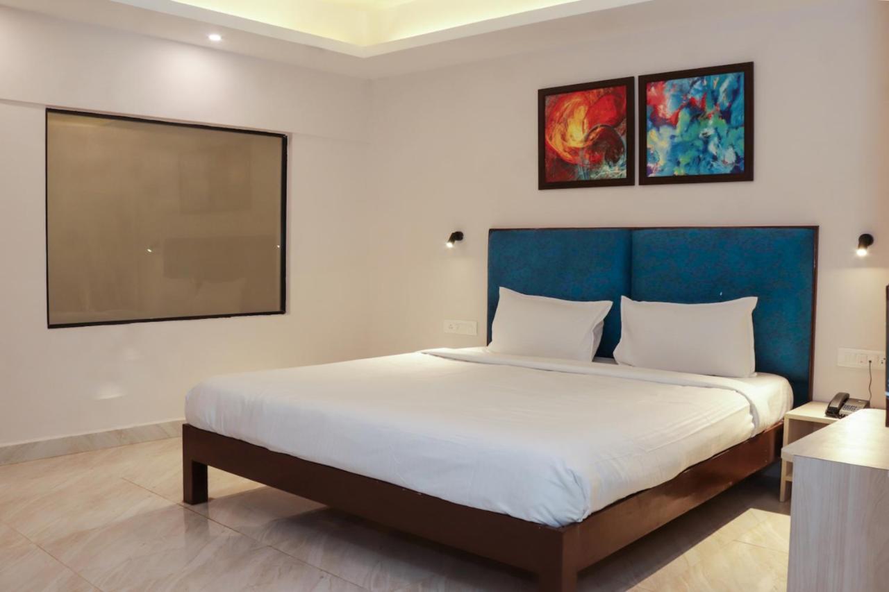 Sandbanks Beach Resort Arambol Esterno foto