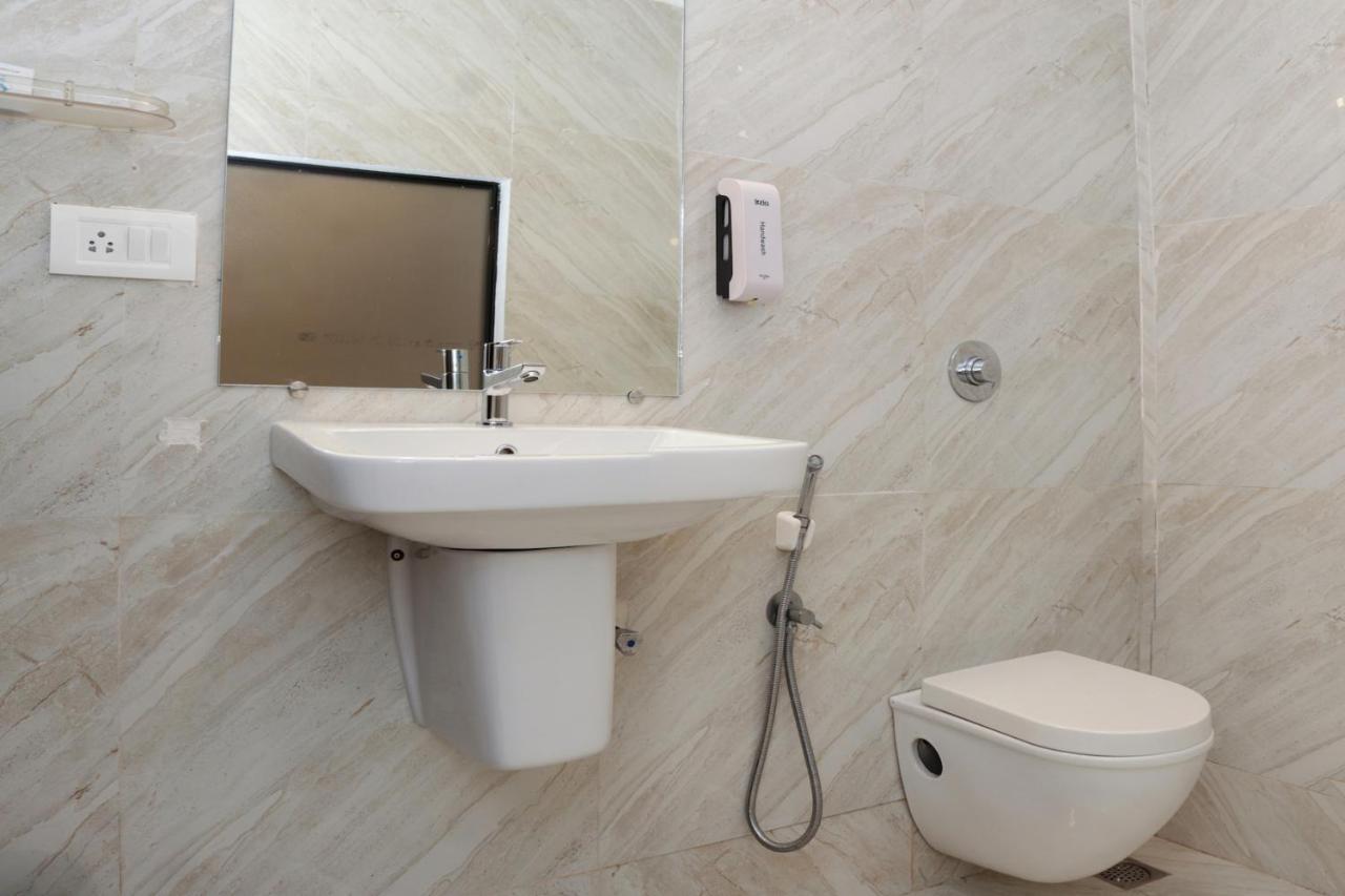 Sandbanks Beach Resort Arambol Esterno foto