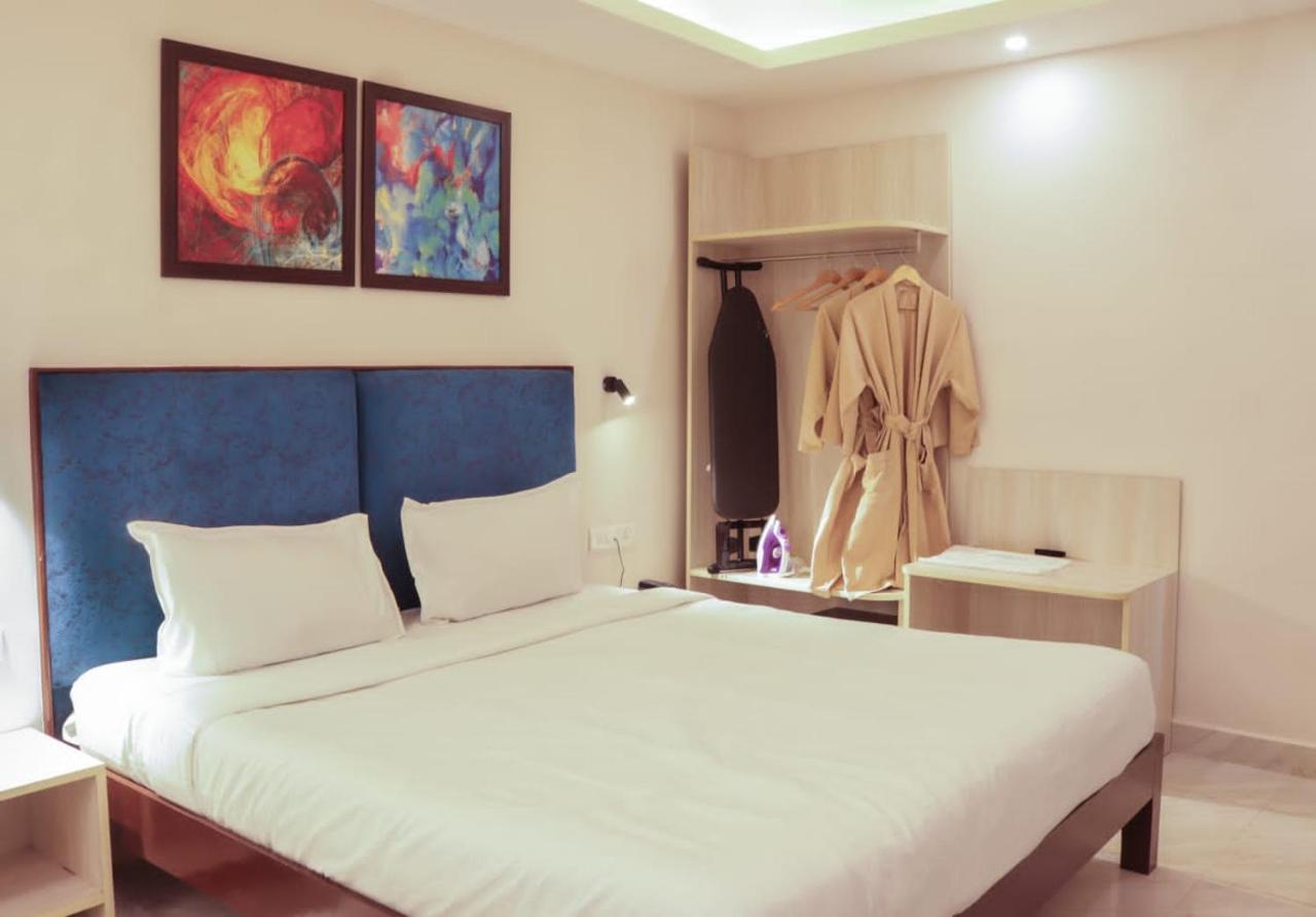 Sandbanks Beach Resort Arambol Esterno foto