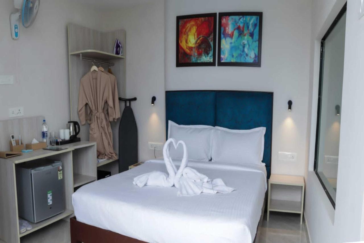 Sandbanks Beach Resort Arambol Esterno foto